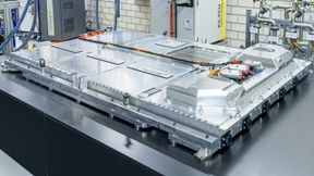 Mock-up der Lithium-Metall-Festkörperbatterie des Mercedes-Benz EQS-Erprobungsträgers. (Bild: Mercedes-Benz)