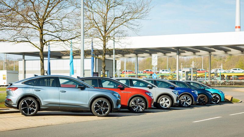 Heute ist Zwickau für den VW-Konzern ein Standort der E-Auto-Produktion – darunter der Audi Q4 E-Tron Sportback, VW ID 5, Audi Q4 E-Tron, VW ID 4, Cupra Born und VW ID 3. (Bild: Volkswagen)