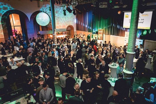Auch 2025 wird der Gebrauchtwagen Award wieder in der Eventlocation Bürgerbräu in Würzburg verliehen.(Bilder:  Stefan Bausewein)