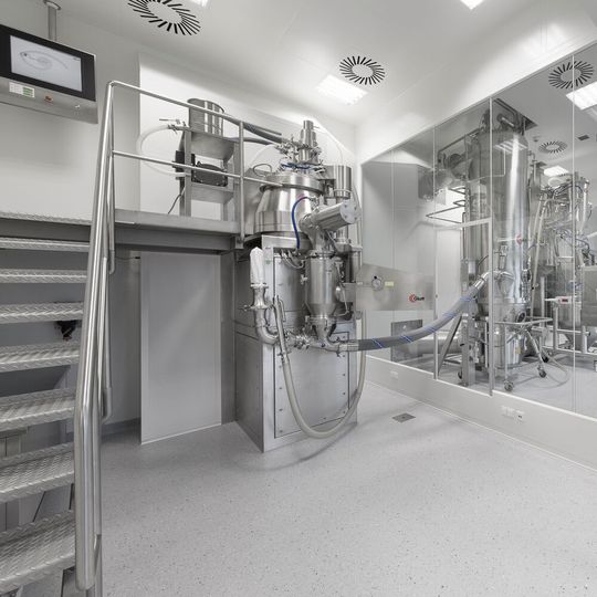 Glatt-Pharmaanlage in reinraumgerechter Gestaltung Glatt-Pharmaanlage in reinraumgerechter Gestaltung