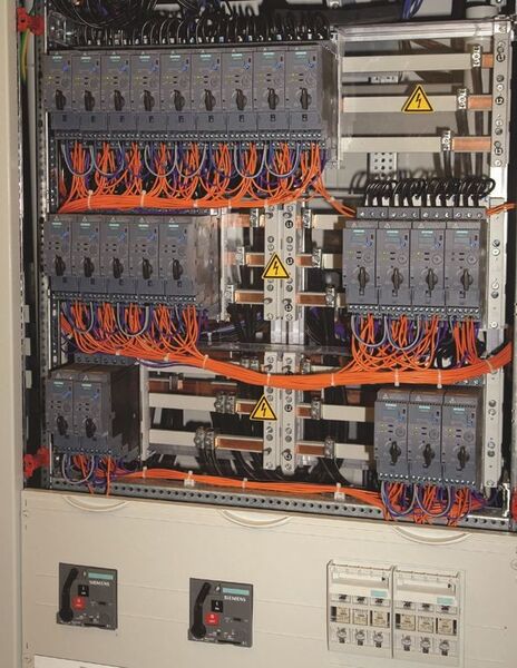 Ein modulares Sicherheitssystem der Siemens-Division Industry Automation steuert die Beleuchtungstechnik der neuen Film- und TV-Studios. (Siemens)