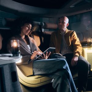 There are two individually usable areas in the shuttle.(Image: UE Studios)