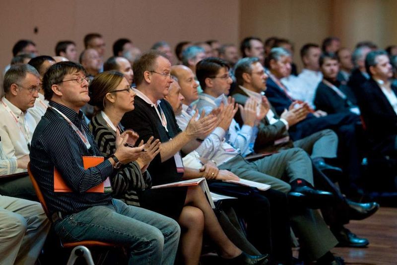 Volles Auditorium während der Keynotes (Archiv: Vogel Business Media)