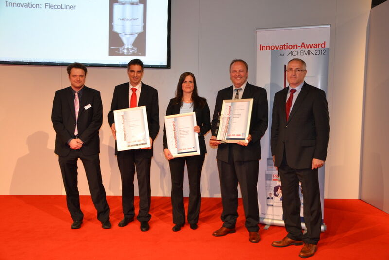 The award for Packaging and Filling was won by Andocksysteme G. Untch for their Fleco Liner. On the shortlist: Multivac and DEC Group (from left to right: Matthias Back (PROCESS), Thomas Euler of DEC, Verena Weiß (Multivac), award winner Günther Untch and Gerd Kielburger) (Picture: PROCESS)