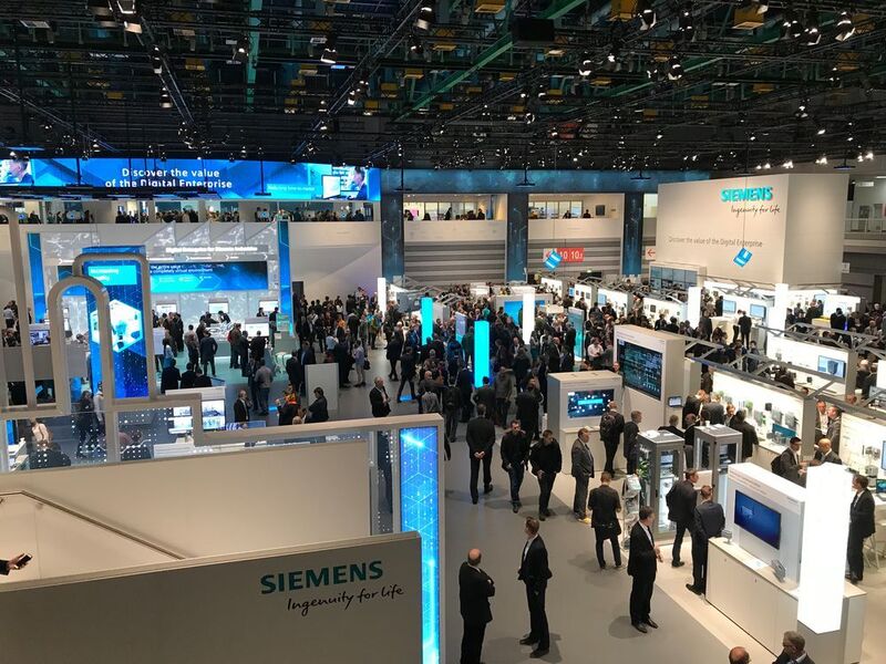 Siemens wie immer in der Halle 11: im Mittelpunkt des Auftritts Mindsphere.  (U. Drescher/konstruktionspraxis)