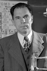 
  
  
    Jahr:
     
    1951
  
  
    Person:
     
    Glenn Theodore Seaborg
(1912–1999)
  
  
    Nationalität:
     
    Vereinigte Staaten
  
  
    Begründung:
     
    „für die Entdeckungen in der Chemie der Transurane.“ 
  


 (Archiv: Vogel Business Media)