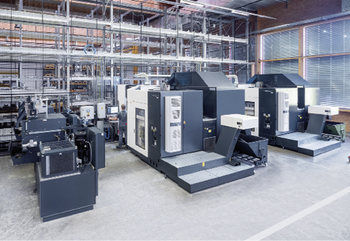 Zwei Horizontalbearbeitungszentren mit 100-fach Palettenspeicher und 303-fach-Werkzeugmagazin auch für die autonome Fertigung über Nacht und amWochenende.(Quelle:  DMG Mori)