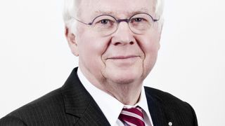 Bernhard L. Bauer, Unternehmensgründer und Geschäftsführer von MiniTec, zieht sich aus dem aktiven Geschäft zurück. (Bild: Minitec)