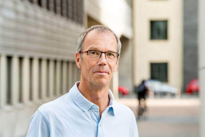 Prof. Dr.-Ing. Georg Sigl, Lehrstuhl Sicherheit in der Informationstechnik der Technischen Universitaet Muenchen, hat mit seinem Team den Post-Quanten-Krypto-Chip entwickelt. (Astrid Eckert / TUM)
