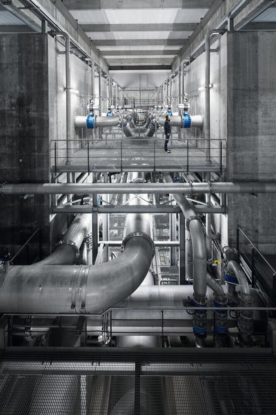 Zuverlässigkeit in Reihe – DAPS-Schwenkantriebe am Grundwasserzulauf der Mehrschichtfilter. (Ruediger J. Vogel/Festo)