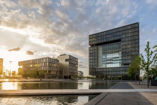 Thyssenkrupp Materials Services will jetzt alle unterstützen, deren Bemühungen, den CO2-Fußabdruck auf null zu bringen, noch nicht so ganz von Erfolg gekrönt waren. Dabei sollen Emissionsminderungszertifikate helfen. Lesen Sie, wie das geht ... Thyssenkrupp Materials Services will jetzt alle unterstützen, deren Bemühungen, den CO2-Fußabdruck auf null zu bringen, noch nicht so ganz von Erfolg gekrönt waren. Dabei sollen Emissionsminderungszertifikate helfen. Lesen Sie, wie das geht ...