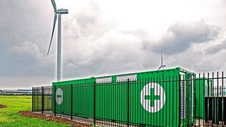 Als stationäre Speicher können ausgediente Antriebsbatterien zum Beispiel überschüssige Windenergie aufnehmen. (Bild: Alfen)