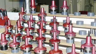 Den Medium-Verteiler gibt es in den Grössen HSK 25, HSK 40, HSK 50 und HSK 63, für Werkzeuge von 0,2 mm bis 38er-Messerkopf. Auf Wunsch sind aber auch andere Grössen lieferbar. (Archiv: Vogel Business Media)