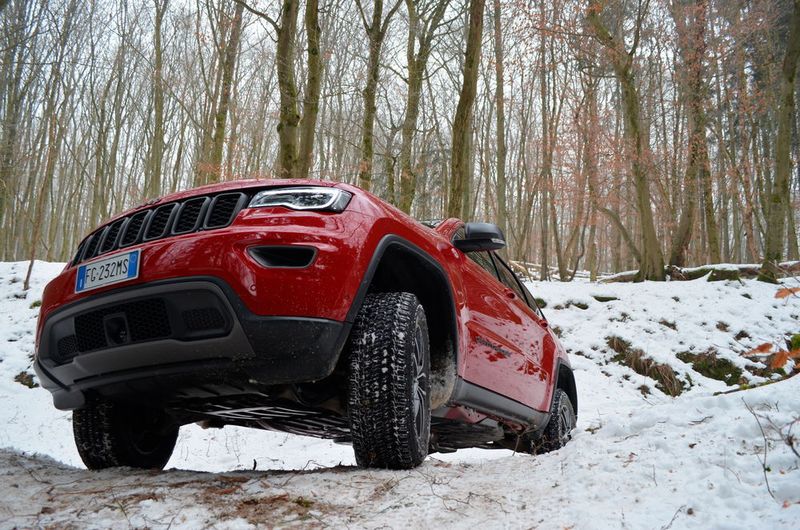Die überarbeitete Front wirkt deutlich bulliger. (Rehberg / »kfz-betrieb«)