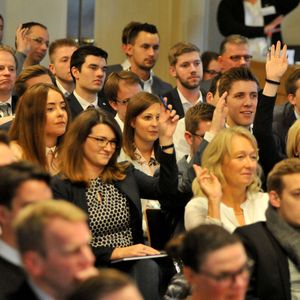 (Zietz / »kfz-betrieb«)