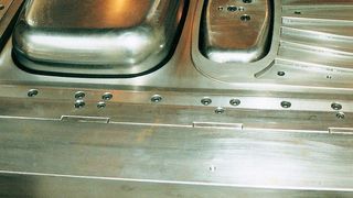 Werkzeug für den 2. Zug einer Beckenspüle. Bild: Karle  +  Jung (Archiv: Vogel Business Media)