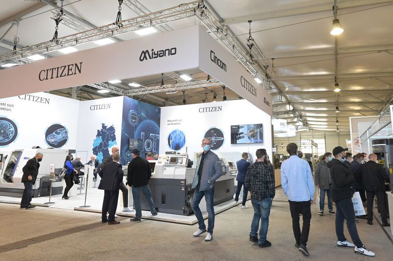 Die DST Dreh- und Spantage 2021 in Villingen-Schwenningen war ein voller Erfolg: Mit 4891 Fachbesuchern und vielen guten Fachgesprächen zeigten sich Aussteller nund Veranstalter SMA Südwest Messe- und Ausstellungs GmbH sehr zufrieden. (SMA)