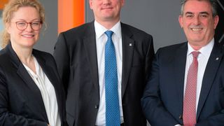 Der Vorstand der Weidmüller-Gruppe (v.l.n.r.): Elke Eckstein (Operations), Jörg Timmermann (Sprecher und Finanzen) und José Carlos Álvarez Tobar (Vertrieb). (Weidmüller)