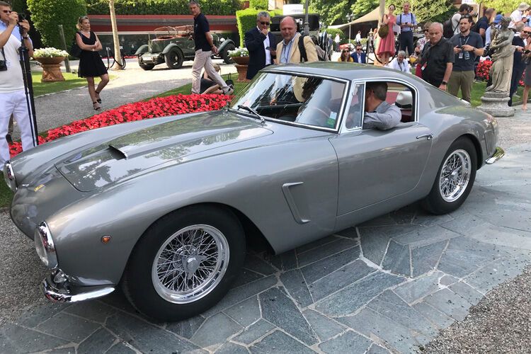 Auch an Ferraris herrscht in Como kein Mangel. (Bild: sp-x)