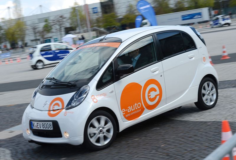Im Rahmen der Hannover-Messe 2013 zeigt die Mobilitec nach eigenen Angaben den Systemwandel durch Elektromobilität auf. (Bild: Hannover-Messe)