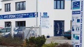 In den Neubau mit seinen zehn Arbeitsplätzen investierten die Langenhagener Bauherren rund 600.000 Euro, davon entfielen 200.000 Euro auf das Grundstück und 100.000 auf die Büro- und Werkstattausstattung. (Foto: Rubbel)