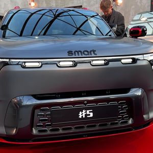 Die bullige Front hat man so sonst noch an keinem Smart gesehen.(Bild:  Dirk Kunde/SP-X)