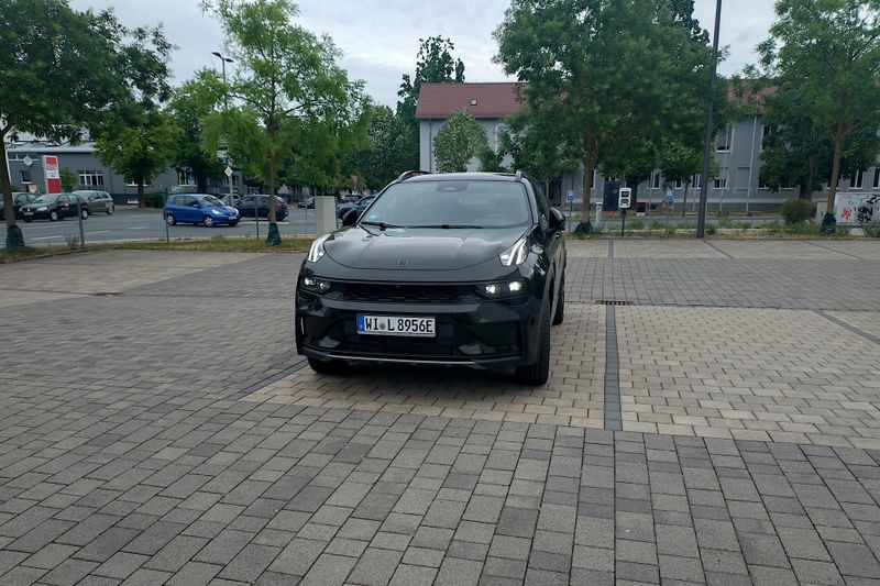Für das Modell 01 gibt es zwei Varianten. Selbst voll ausgestattet bleibt der Preis deutlich unter 50.000 Euro. (Bild: Sven Prawitz/Vogel Communications Group)