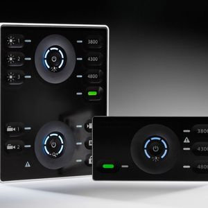 Eindeutige Symbole, Statusanzeigen in den Encodern sowie Rückmelde-Leuchten informieren die Benutzer über den aktuellen Gerätezustand. Ein Display ist bei diesen HMIs nicht erforderlich. (Bild:  Irlbacher)