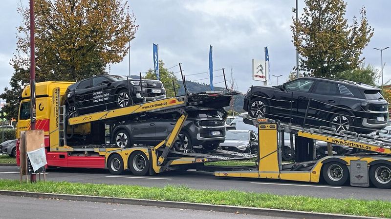 Der Neuwasgenhandel läuft derzeit etwas schleppend. In einigen Regionen Europas geht es mit dem Automarkt allerdings aufwärts.(Bild:  Grimm – VCG)