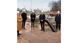 Bei der Inbetriebnahme an der Pipelinestation in Marl-Polsum anwesend waren unter anderem Daniela Kampmann (Head of Logistics Pipelines Evonik), Benie Marotz (Geschäftsführer Ineos Phenol), Sascha Rose (Procurement Manager Ineos), Thomas Wessel (Personalvorstand und Arbeitsdirektor von Evonik) und Thomas Sunderbrink (Project Commercial Manager von Ineos). (Chemiepark Marl)