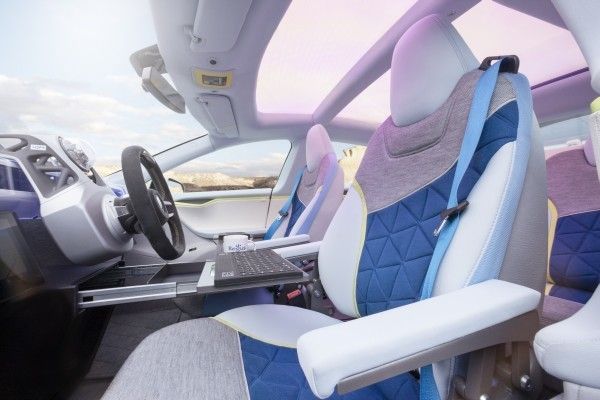 Mit dem vollelektrisch angetriebenen Konzeptfahrzeug „XchangE“ zeigt die Schweizer Ideenschmiede Rinspeed auf dem Genfer Auto-Salon die Zukunft des autonomen Fahrens.  (Rinspeed)