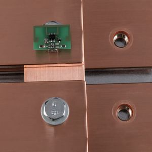 Hohe Temperaturen: Das RFID-Tag mit Temperatursensor überwacht die Temperatur an den Verbindungsstellen