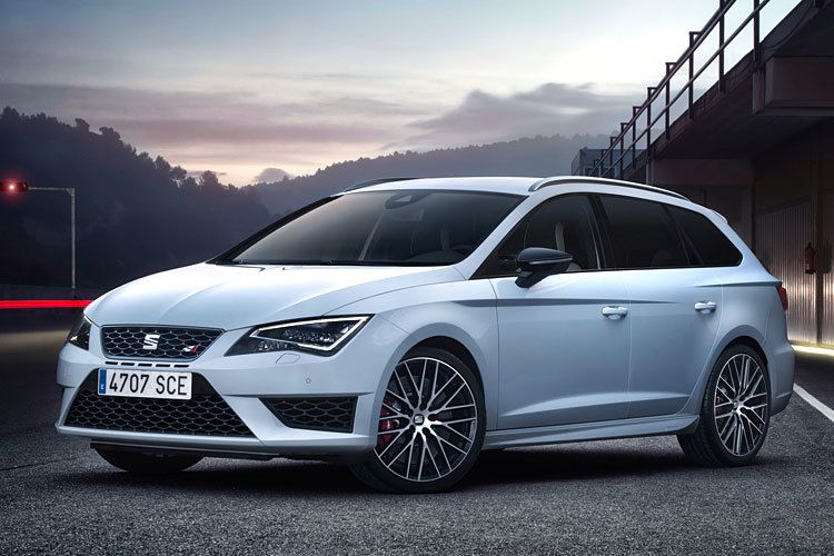 Erstmals gibt es den stärksten Leon auch als Kombi. Wie die bekannte Limousine zieht der Leon Cupra als ST wahlweise 195 kW/265 PS oder 206 kW/280 PS aus zwei turbogeladenen Litern Hubraum. (Foto: Seat)