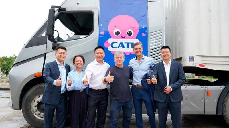 Mit "Swaptopus" soll ein europaweites Netzwerk von Batteriewechselstationen aufgebaut werden.(Bild:  CATL)