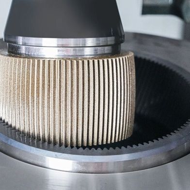 Skive Finishing basiert auf der gleichen Kinematik wie das Wälzschälen. (Bild: Liebherr-Verzahntechnik)