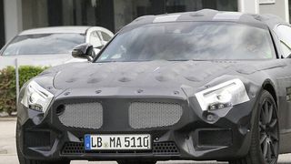Der Mercedes GT soll unter anderem dem Porsche 911 Konkurrenz machen. (Foto: press-inform)