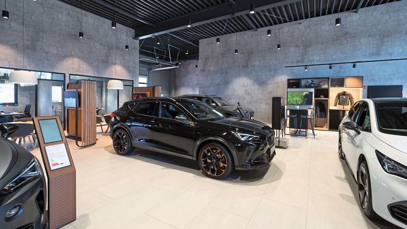Ausgestellt werden fünf Cupra-Fahrzeuge und vier Seat-Neuwagen.  (Bild: Seat Deutschland)