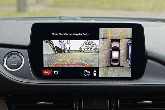 Ebenfalls neu ist ein 360-Grad-Monitor.