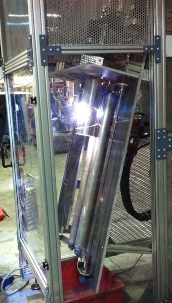 Ein modernes 5-Achsen-Motion-Control-System von Baldor ist der Schlüssel für die Leistung des Plasma-Rohrschneidesystems von Techserv.  (Bild: Baldor)