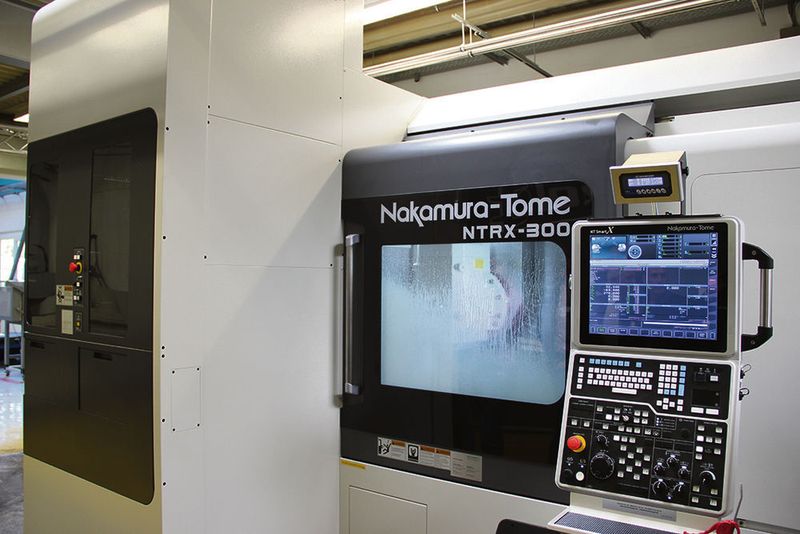 Bei der Europapremiere konnten die Besucher das Dreh-Fräszentrum von Nakamura-Tome live in Aktion erleben. (Bild: Kroh)