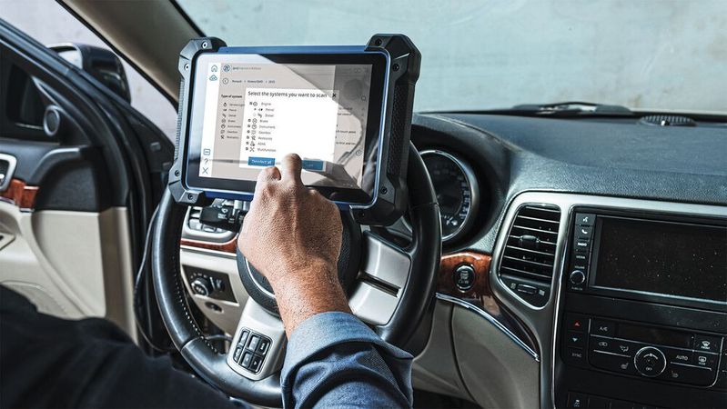 Multiscan ist das neue Diagnosesystem von ZF für freie Werkstätten. Es deckt nicht nur Pkw und Transporter, sondern auch schwere Lkw sowie Busse ab.(Bild:  ZF)