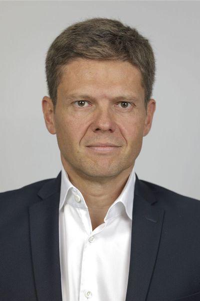 Stefan Weckbach wird zum 1. September 2023 Leiter Konzernstrategie, Konzern Produktstrategie und Generalsekretariat der Volkswagen AG. (Bild: Volkswagen AG)