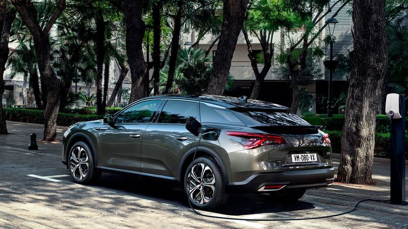 Ein Plug-in-Hybrid ist vom Start an im Angebot. (Bild: Citroën)