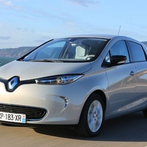 (Renault)