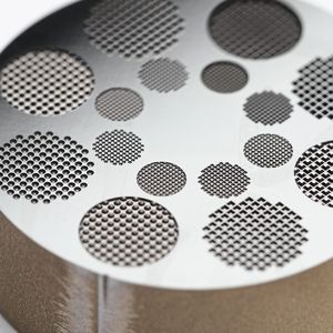 Mit Technologiewechsel können völlig neue Impulse gesetzt werden: Femtosekunden-Laseranwendungen sind zunehmend eine Option für die Elektronikkomponenten und die Halbleiterindustrie.(Bild:  United Machining)