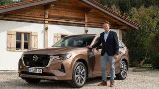 Mazda-Deutschland-Geschäftsführer Bernhard Kaplan will 2025 3.500 Einheiten des neuen Siebensitzers CX-80 verkaufen. (Bild: Mazda)