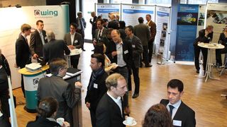 200 Gäste aus Wirtschaft und Wissenschaft konnten sich ein Bild von erfolgreichen Technologietransfers im Wirtschaftsraum Augsburg machen.  (Bild: SX Heuser & Regio Augsburg Wirtschaft GmbH)