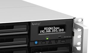 Die Rackstation RS10613xs+ kann mit acht RX1213sas-Erweiterungseinheiten auf bis zu 424 Terbayte skaliert werden. (Synology)