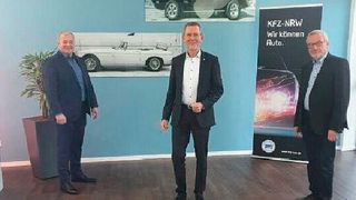 Der neue Vorstand des Kfz-Landesverbands NRW: (v. li.) Vizepräsident Detlef-Peter Grün, Präsident Frank Mund und Vizepräsident Herrmann Bleker. (Bild: Kfz-Gewerbe NRW)