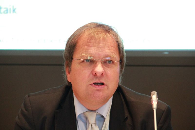 „Wir wären dumm, eine Industrie, in der wir am Weltmarkt führend sind, mutwillig zu zerstören, mahnt  Norbert Giese, Vizepräsident Offshore Development bei Repower und stellvertretender Vorsitzender der Windenergie Agentur Bremerhaven. (Bild: Itasse)